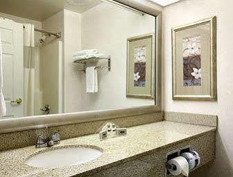 Wingate By Wyndham Hotel 3*