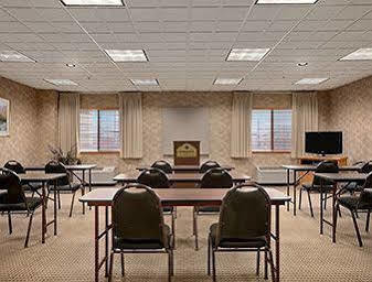 Hotel Wingate By Wyndham 3*